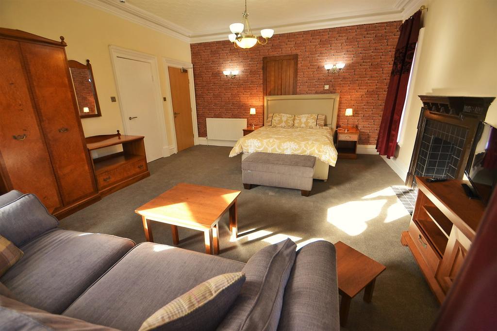 The Milverton Hotel Manchester Exteriör bild